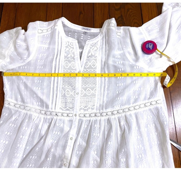 Rebecca Malone Women's 2XL White Embroidered Lace Blouse Button Down Top Chic - Picture 7 of 9